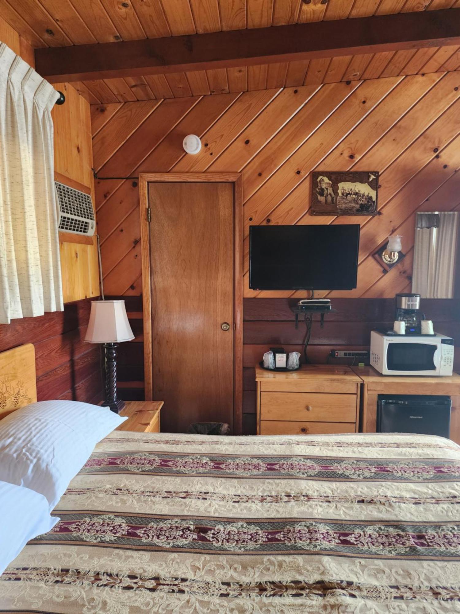 Toiyabe Motel Walker Екстер'єр фото