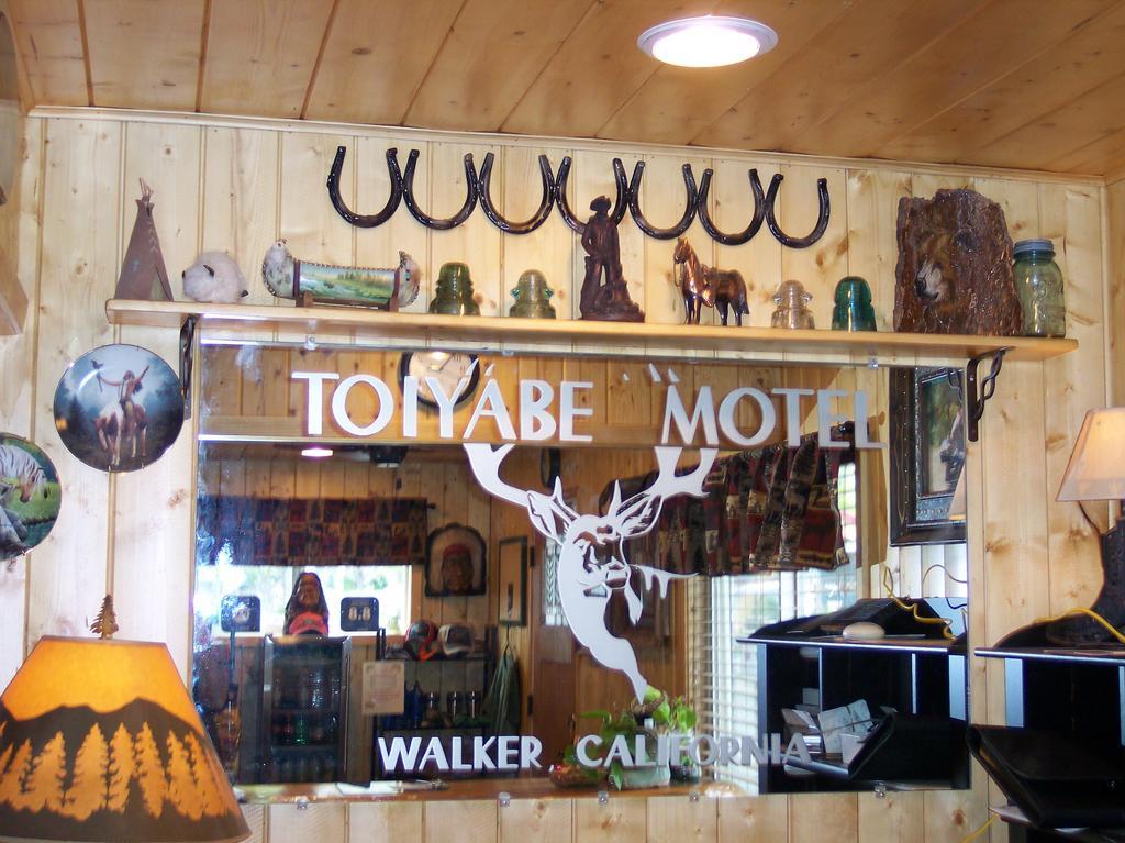 Toiyabe Motel Walker Екстер'єр фото